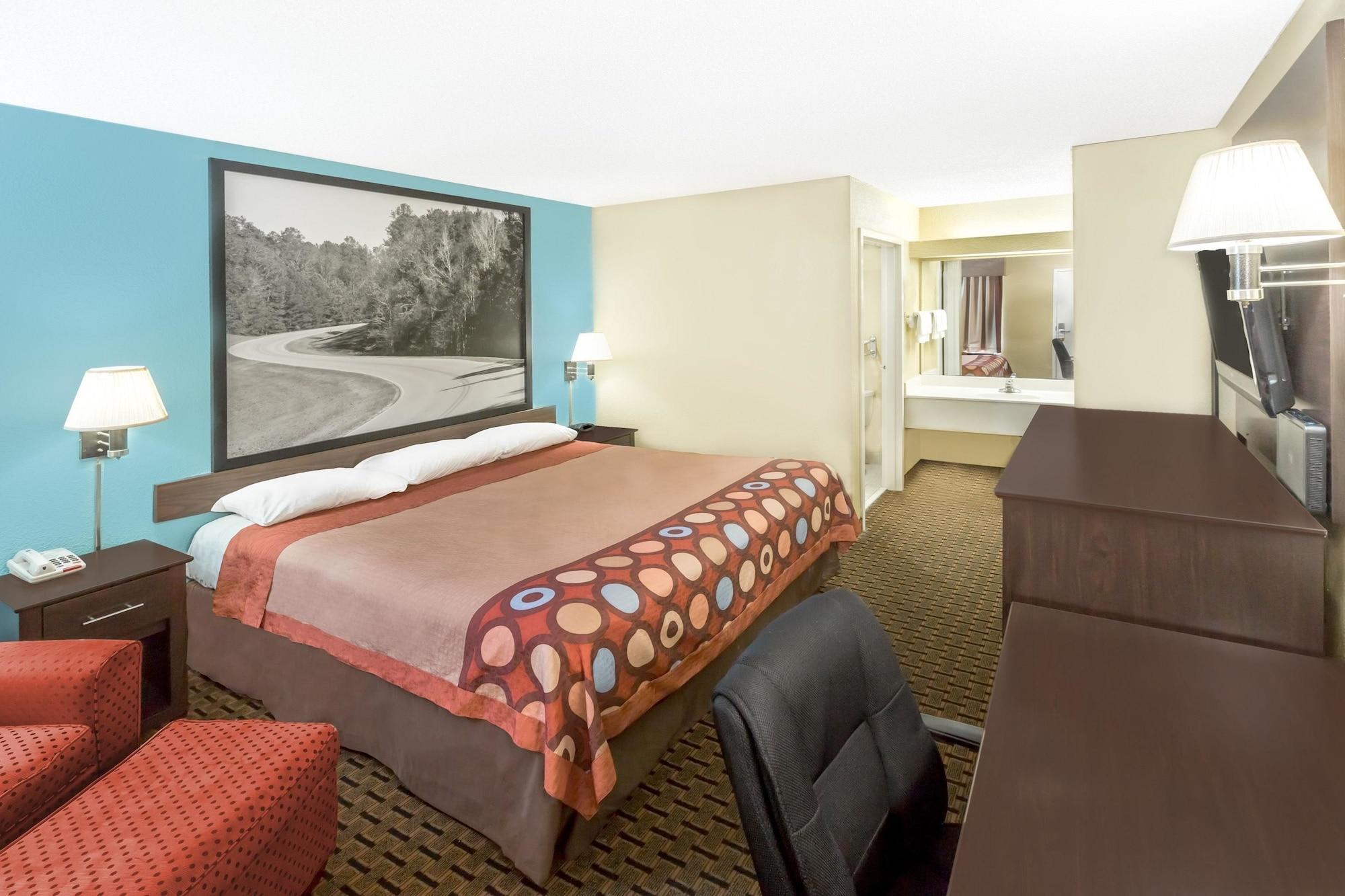 Hotel Super 8 By Wyndham Madison/Ridgeland Area Esterno foto