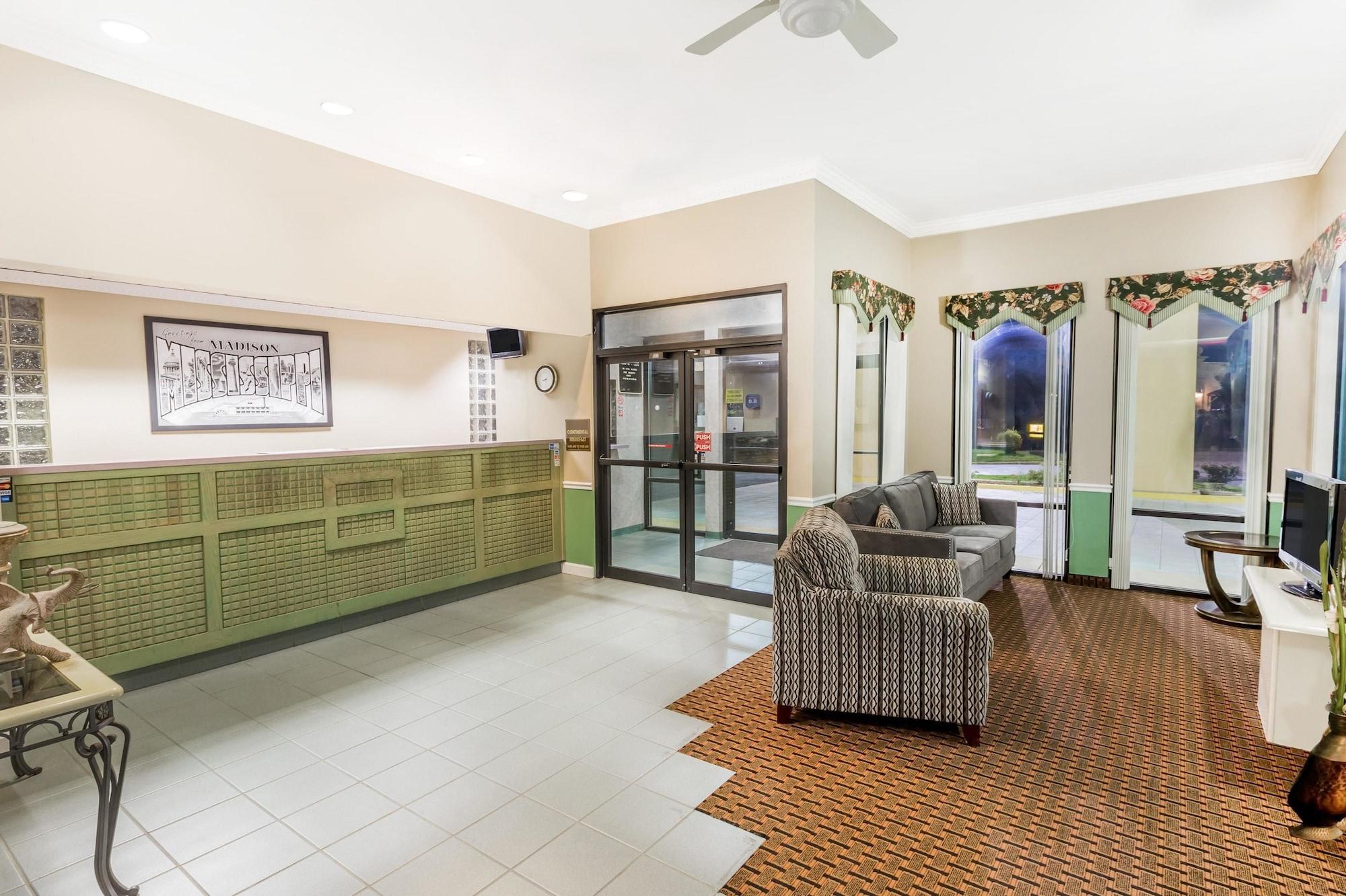 Hotel Super 8 By Wyndham Madison/Ridgeland Area Esterno foto